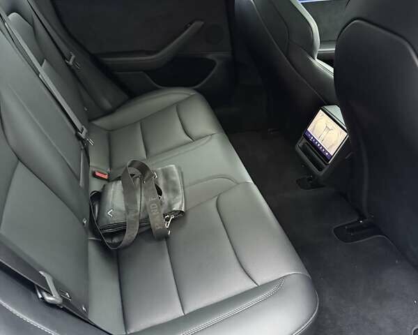 Серый Тесла Модель 3, объемом двигателя 0 л и пробегом 5 тыс. км за 35900 $, фото 23 на Automoto.ua