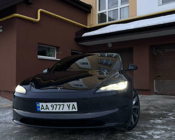 Серый Тесла Модель 3, объемом двигателя 0 л и пробегом 19 тыс. км за 31500 $, фото 2 на Automoto.ua