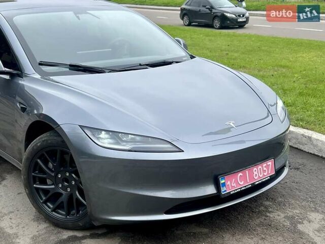 Серый Тесла Модель 3, объемом двигателя 0 л и пробегом 9 тыс. км за 26500 $, фото 4 на Automoto.ua