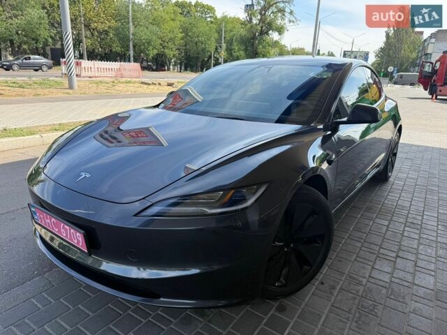 Серый Тесла Модель 3, объемом двигателя 0 л и пробегом 30 тыс. км за 25500 $, фото 6 на Automoto.ua