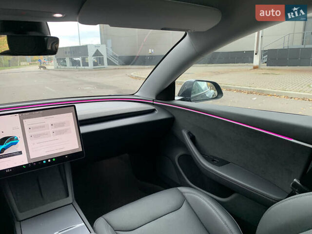 Серый Тесла Модель 3, объемом двигателя 0 л и пробегом 22 тыс. км за 32500 $, фото 14 на Automoto.ua