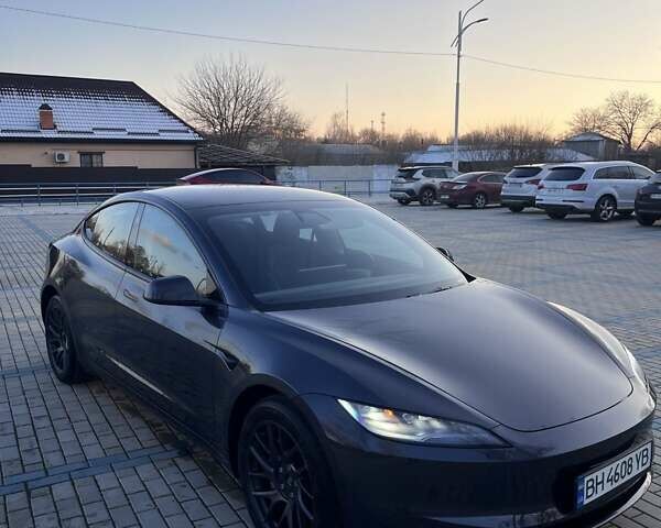 Серый Тесла Модель 3, объемом двигателя 0 л и пробегом 8 тыс. км за 29500 $, фото 4 на Automoto.ua