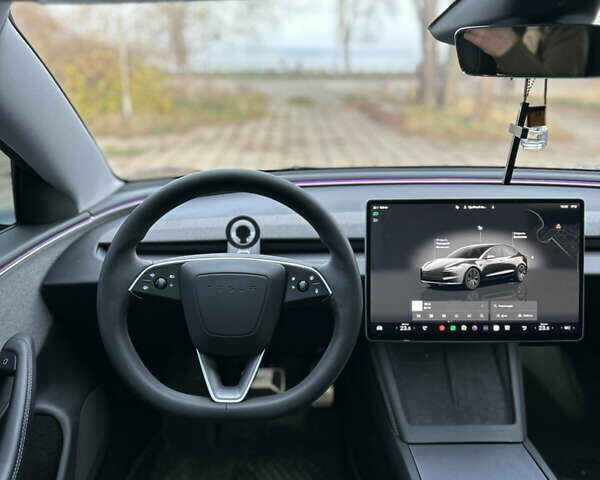 Серый Тесла Модель 3, объемом двигателя 0 л и пробегом 10 тыс. км за 27000 $, фото 21 на Automoto.ua