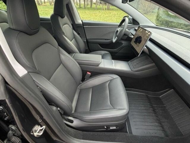 Серый Тесла Модель 3, объемом двигателя 0 л и пробегом 20 тыс. км за 27500 $, фото 14 на Automoto.ua