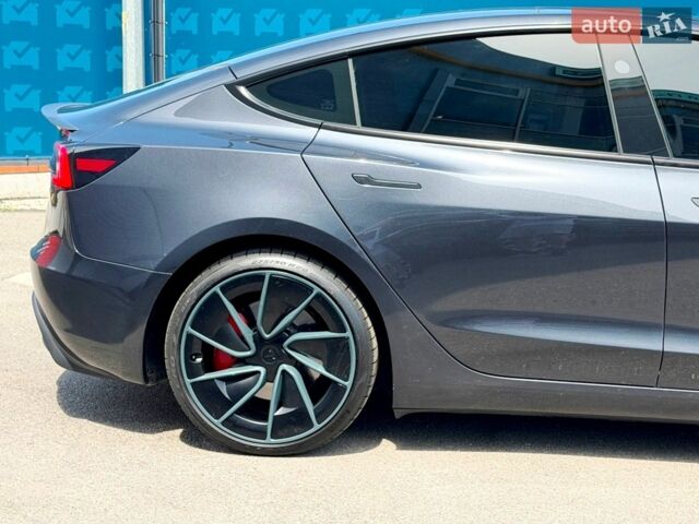 Сірий Тесла Модель 3, об'ємом двигуна 0 л та пробігом 4 тис. км за 39500 $, фото 11 на Automoto.ua