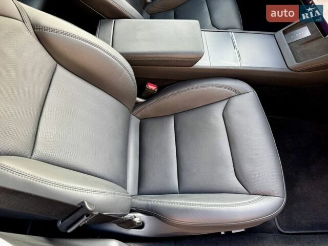 Серый Тесла Модель 3, объемом двигателя 0 л и пробегом 29 тыс. км за 28000 $, фото 43 на Automoto.ua