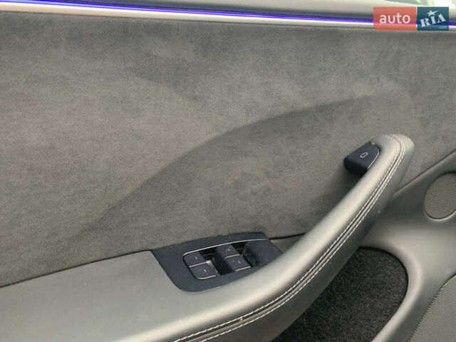 Серый Тесла Модель 3, объемом двигателя 0 л и пробегом 22 тыс. км за 32500 $, фото 48 на Automoto.ua