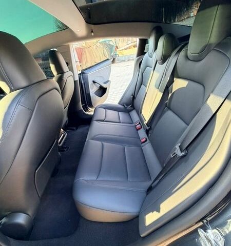 Серый Тесла Модель 3, объемом двигателя 0 л и пробегом 40 тыс. км за 27200 $, фото 21 на Automoto.ua