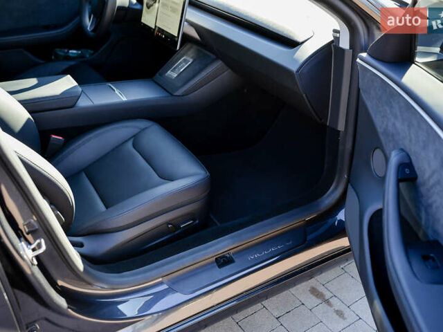 Серый Тесла Модель 3, объемом двигателя 0 л и пробегом 14 тыс. км за 31699 $, фото 8 на Automoto.ua