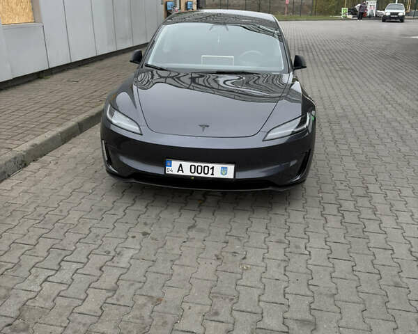 Серый Тесла Модель 3, объемом двигателя 0 л и пробегом 23 тыс. км за 31000 $, фото 3 на Automoto.ua