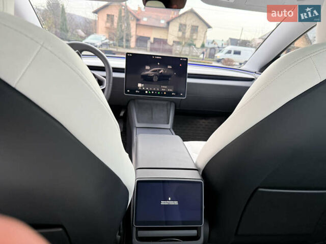 Серый Тесла Модель 3, объемом двигателя 0 л и пробегом 13 тыс. км за 30000 $, фото 12 на Automoto.ua