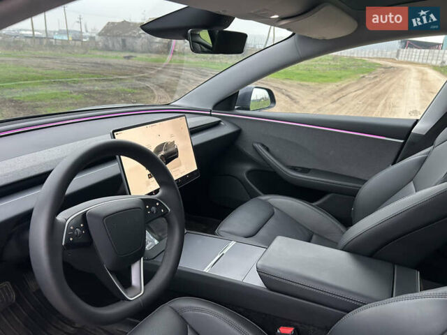 Сірий Тесла Модель 3, об'ємом двигуна 0 л та пробігом 70 тис. км за 26200 $, фото 21 на Automoto.ua