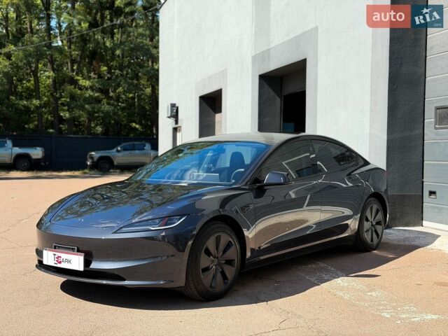 Сірий Тесла Модель 3, об'ємом двигуна 0 л та пробігом 31 тис. км за 27500 $, фото 3 на Automoto.ua