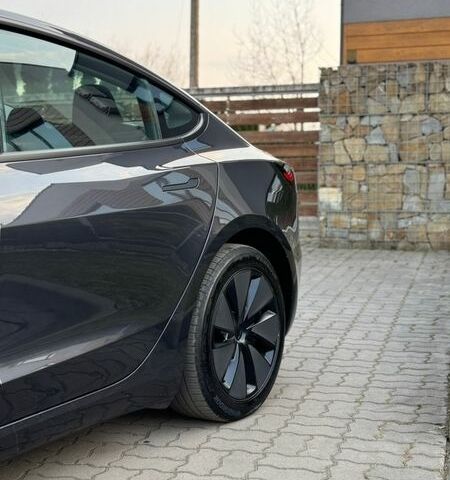 Серый Тесла Модель 3, объемом двигателя 0 л и пробегом 2 тыс. км за 26500 $, фото 7 на Automoto.ua