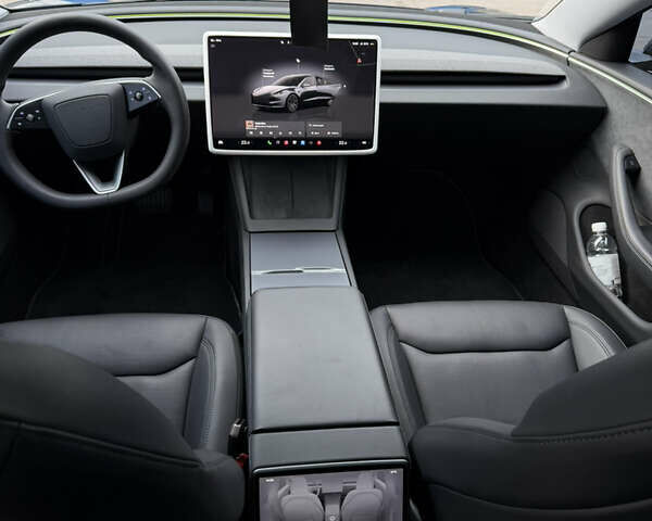 Серый Тесла Модель 3, объемом двигателя 0 л и пробегом 23 тыс. км за 31000 $, фото 9 на Automoto.ua