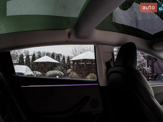 Серый Тесла Модель 3, объемом двигателя 0 л и пробегом 19 тыс. км за 26000 $, фото 41 на Automoto.ua