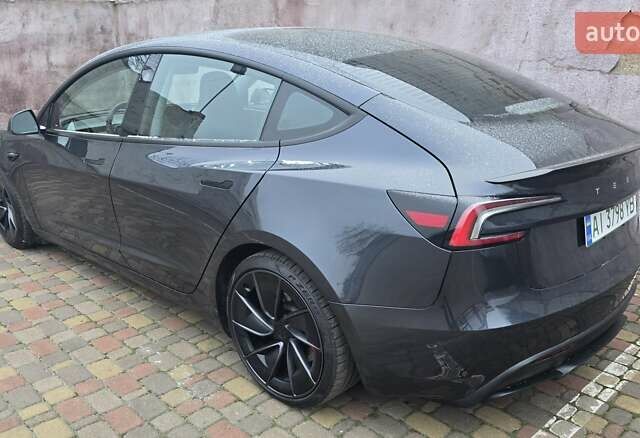 Серый Тесла Модель 3, объемом двигателя 0 л и пробегом 15 тыс. км за 38000 $, фото 7 на Automoto.ua
