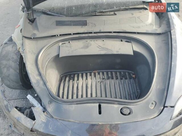 Серый Тесла Модель 3, объемом двигателя 0 л и пробегом 9 тыс. км за 25990 $, фото 10 на Automoto.ua