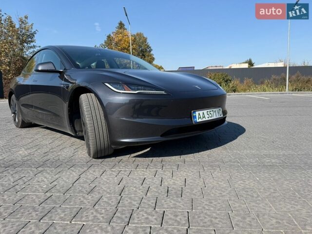 Серый Тесла Модель 3, объемом двигателя 0 л и пробегом 29 тыс. км за 26700 $, фото 1 на Automoto.ua