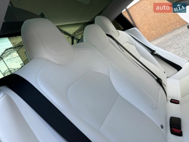 Сірий Тесла Модель 3, об'ємом двигуна 0 л та пробігом 8 тис. км за 25990 $, фото 66 на Automoto.ua