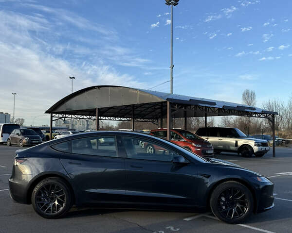 Сірий Тесла Модель 3, об'ємом двигуна 0 л та пробігом 2 тис. км за 32000 $, фото 5 на Automoto.ua