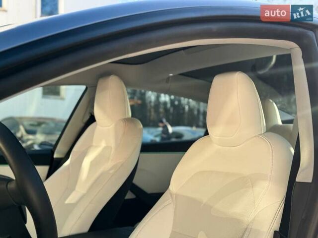 Серый Тесла Модель 3, объемом двигателя 0 л и пробегом 6 тыс. км за 34999 $, фото 12 на Automoto.ua