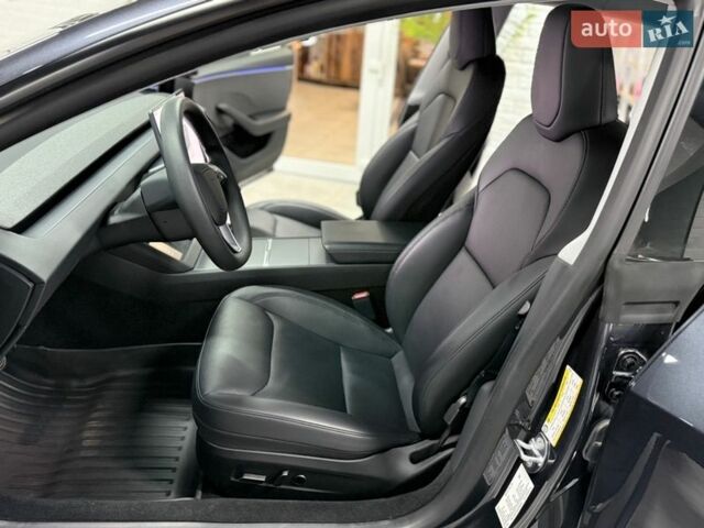 Сірий Тесла Модель 3, об'ємом двигуна 0 л та пробігом 9 тис. км за 29999 $, фото 56 на Automoto.ua