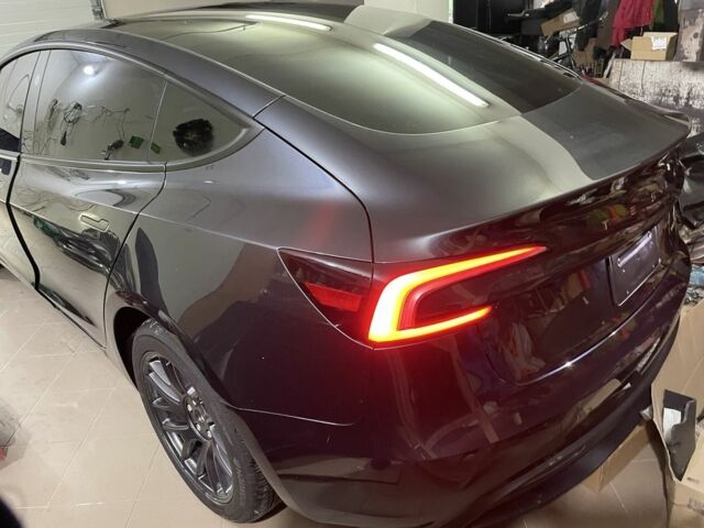 Серый Тесла Модель 3, объемом двигателя 0 л и пробегом 2 тыс. км за 27300 $, фото 11 на Automoto.ua