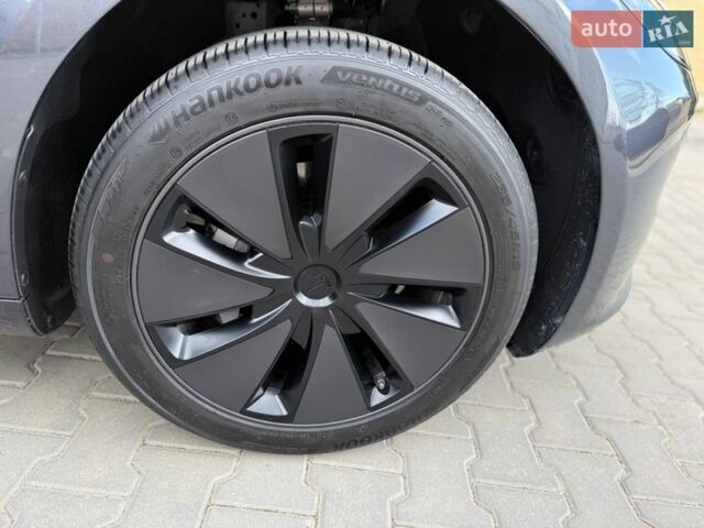 Сірий Тесла Модель 3, об'ємом двигуна 0 л та пробігом 9 тис. км за 29999 $, фото 76 на Automoto.ua