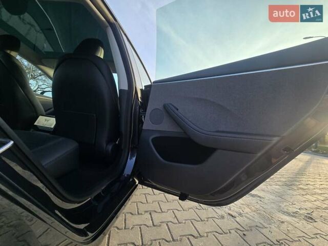 Сірий Тесла Модель 3, об'ємом двигуна 0 л та пробігом 18 тис. км за 25800 $, фото 17 на Automoto.ua