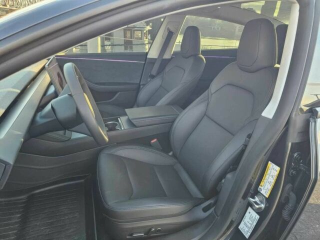 Серый Тесла Модель 3, объемом двигателя 0 л и пробегом 1 тыс. км за 13000 $, фото 9 на Automoto.ua