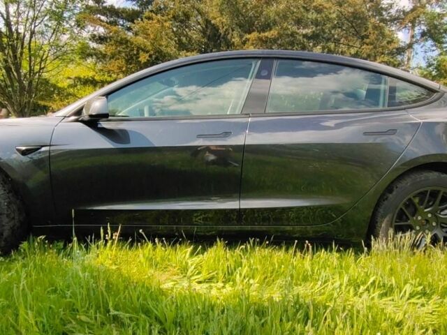 Сірий Тесла Модель 3, об'ємом двигуна 0 л та пробігом 7 тис. км за 28200 $, фото 4 на Automoto.ua