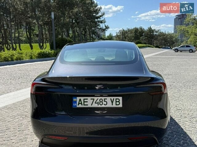 Серый Тесла Модель 3, объемом двигателя 0 л и пробегом 5 тыс. км за 30500 $, фото 5 на Automoto.ua