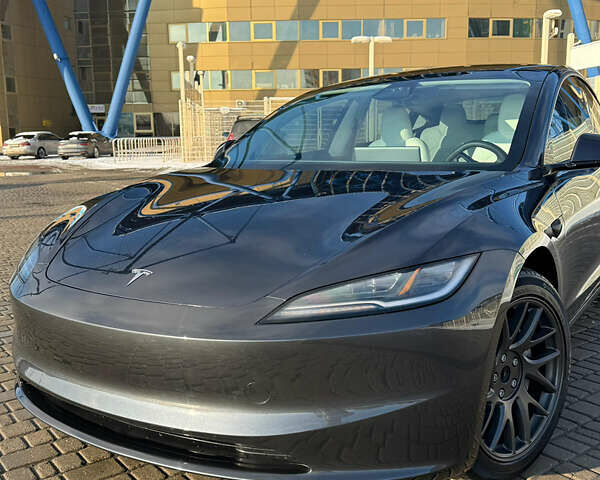Сірий Тесла Модель 3, об'ємом двигуна 0 л та пробігом 5 тис. км за 27999 $, фото 1 на Automoto.ua