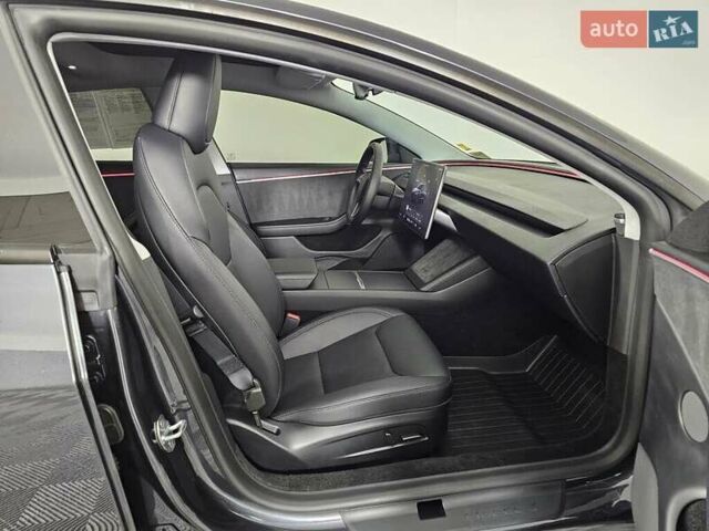 Серый Тесла Модель 3, объемом двигателя 0 л и пробегом 27 тыс. км за 8700 $, фото 29 на Automoto.ua