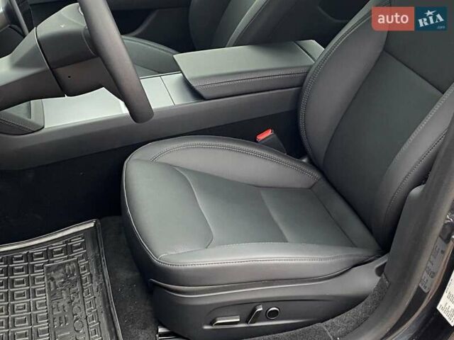 Сірий Тесла Модель 3, об'ємом двигуна 0 л та пробігом 1 тис. км за 34000 $, фото 12 на Automoto.ua