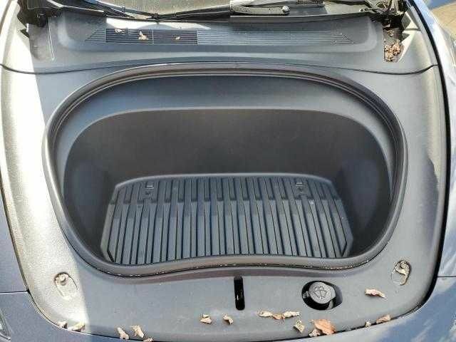 Серый Тесла Модель 3, объемом двигателя 0 л и пробегом 2 тыс. км за 20300 $, фото 10 на Automoto.ua