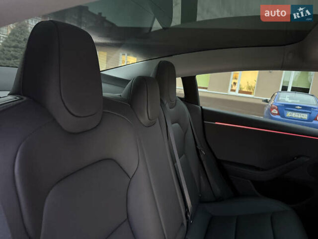 Серый Тесла Модель 3, объемом двигателя 0 л и пробегом 6 тыс. км за 29999 $, фото 26 на Automoto.ua