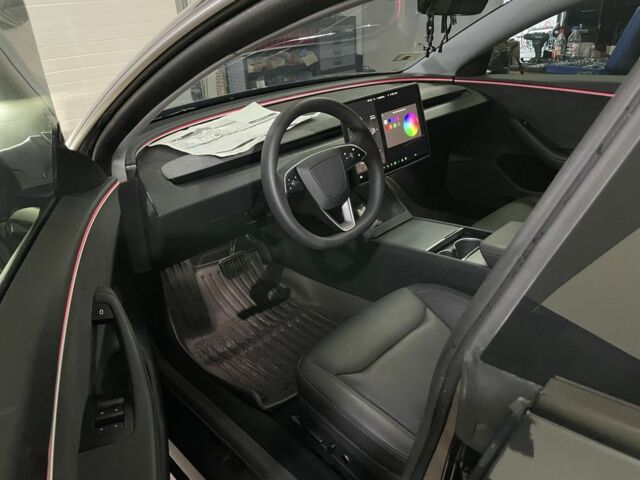 Серый Тесла Модель 3, объемом двигателя 0 л и пробегом 2 тыс. км за 27300 $, фото 15 на Automoto.ua