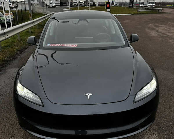 Серый Тесла Модель 3, объемом двигателя 0 л и пробегом 2 тыс. км за 30900 $, фото 5 на Automoto.ua
