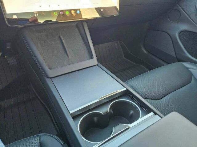 Серый Тесла Модель 3, объемом двигателя 0 л и пробегом 1 тыс. км за 13000 $, фото 10 на Automoto.ua