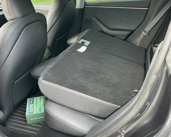 Тесла Модель 3 2025 у Бродах на Automoto.ua Сірий Тесла Модель 3, об'ємом двигуна 0 л та пробігом 2 тис. км за 26700 $, фото 9 на Automoto.ua