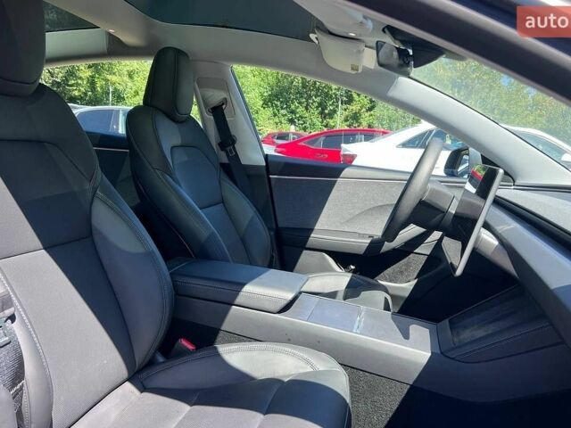 Сірий Тесла Модель 3, об'ємом двигуна 0 л та пробігом 3 тис. км за 30900 $, фото 17 на Automoto.ua