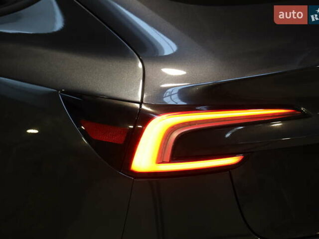 Серый Тесла Модель 3, объемом двигателя 0 л и пробегом 1 тыс. км за 30000 $, фото 9 на Automoto.ua