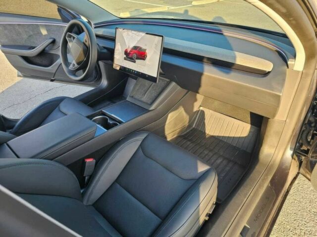 Серый Тесла Модель 3, объемом двигателя 0 л и пробегом 1 тыс. км за 13000 $, фото 8 на Automoto.ua