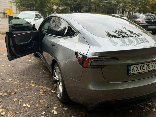 Сірий Тесла Модель 3, об'ємом двигуна 0 л та пробігом 25 тис. км за 26200 $, фото 6 на Automoto.ua