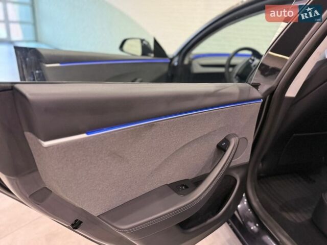 Сірий Тесла Модель 3, об'ємом двигуна 0 л та пробігом 9 тис. км за 29999 $, фото 109 на Automoto.ua