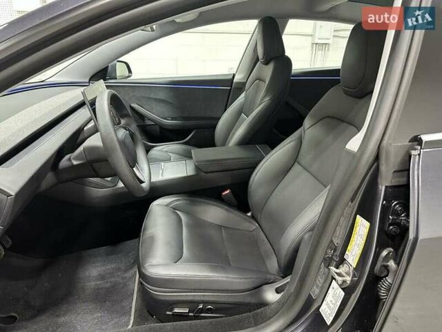 Серый Тесла Модель 3, объемом двигателя 0 л и пробегом 12 тыс. км за 9800 $, фото 12 на Automoto.ua