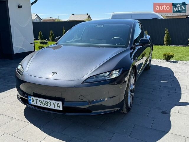 Серый Тесла Модель 3, объемом двигателя 0 л и пробегом 1 тыс. км за 33000 $, фото 5 на Automoto.ua