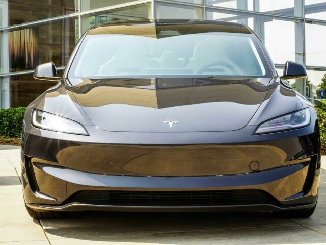 Сірий Тесла Модель 3, об'ємом двигуна 0 л та пробігом 5 тис. км за 15391 $, фото 1 на Automoto.ua